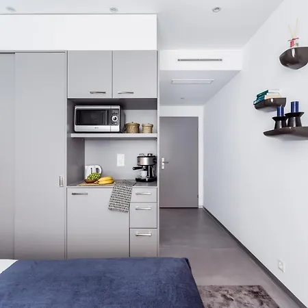 Visionapartments - Contactless Check-in 3*