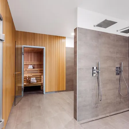 Visionapartments - Self Check-in 3*
