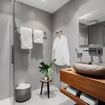 Visionapartments - Self Check-in מלון דירות